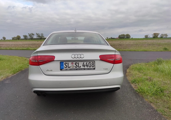 Audi A4 cena 49900 przebieg: 207000, rok produkcji 2013 z Gniezno małe 436